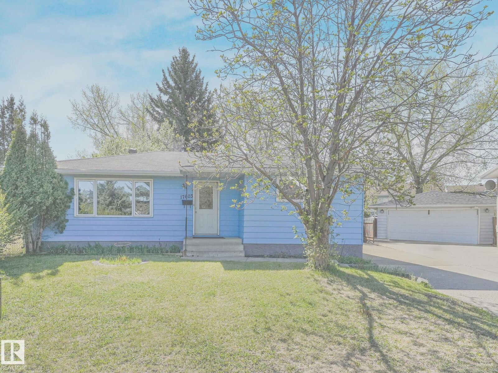 Property Photo: 17603 84 Avenue NW AB T5T 0K5