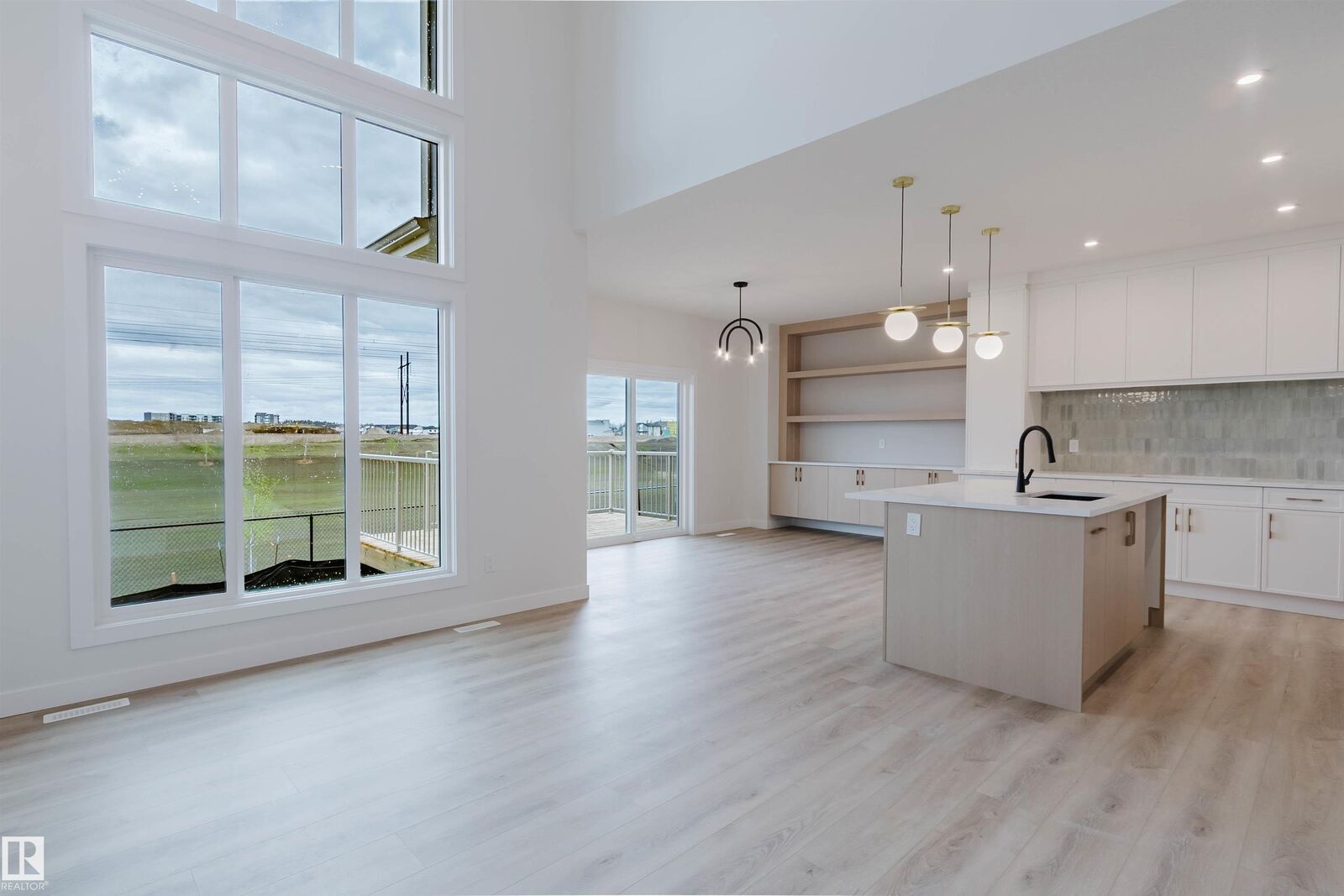 Property Photo: 224 Edgemont Green NW AB T6M 3J6