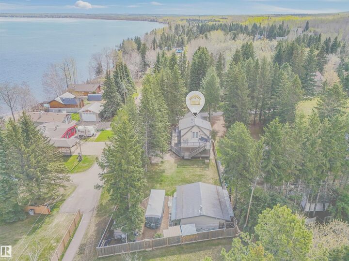 Property Photo: 507 5th Street AB T0C 2V0
