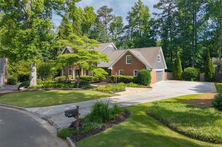 Property Photo: 1018 Redfield Lane GA 30338