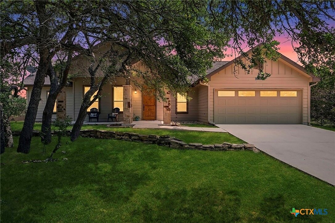 Property Photo:  111 Swallow Court  TX 78133 