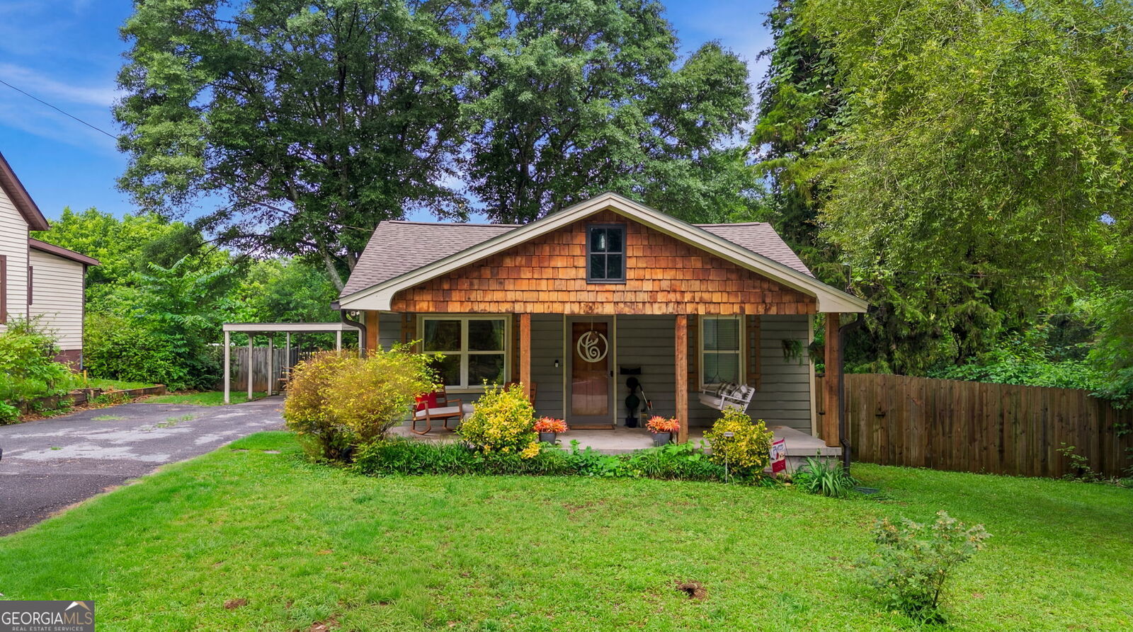 Property Photo: 190 Highland Avenue GA 30132