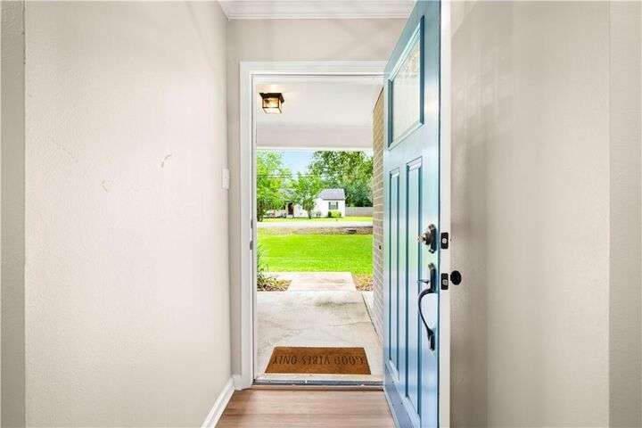 Property Photo: 1412 Ransbottom Drive LA 71302