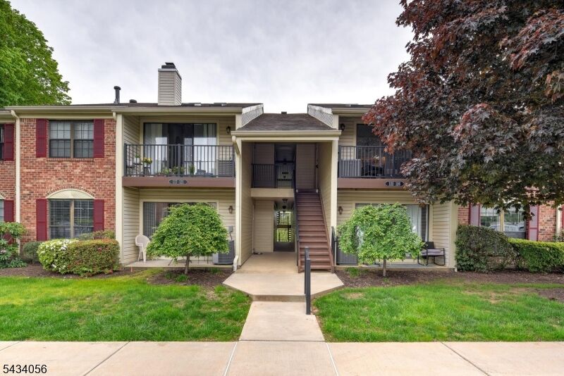 Property Photo:  121 Woodward Lane  NJ 07920 