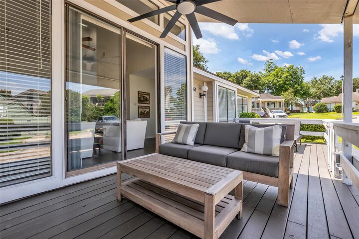 Property Photo:  62 April Point Drive N  TX 77356 