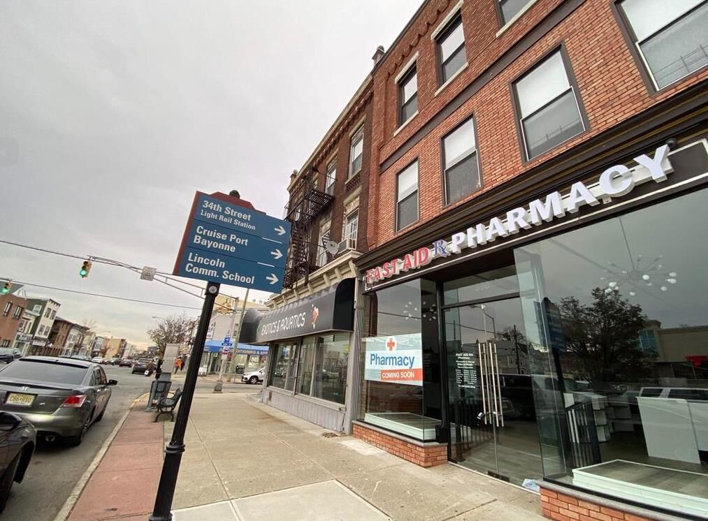 Property Photo:  698 Broadway 3  NJ 07002 