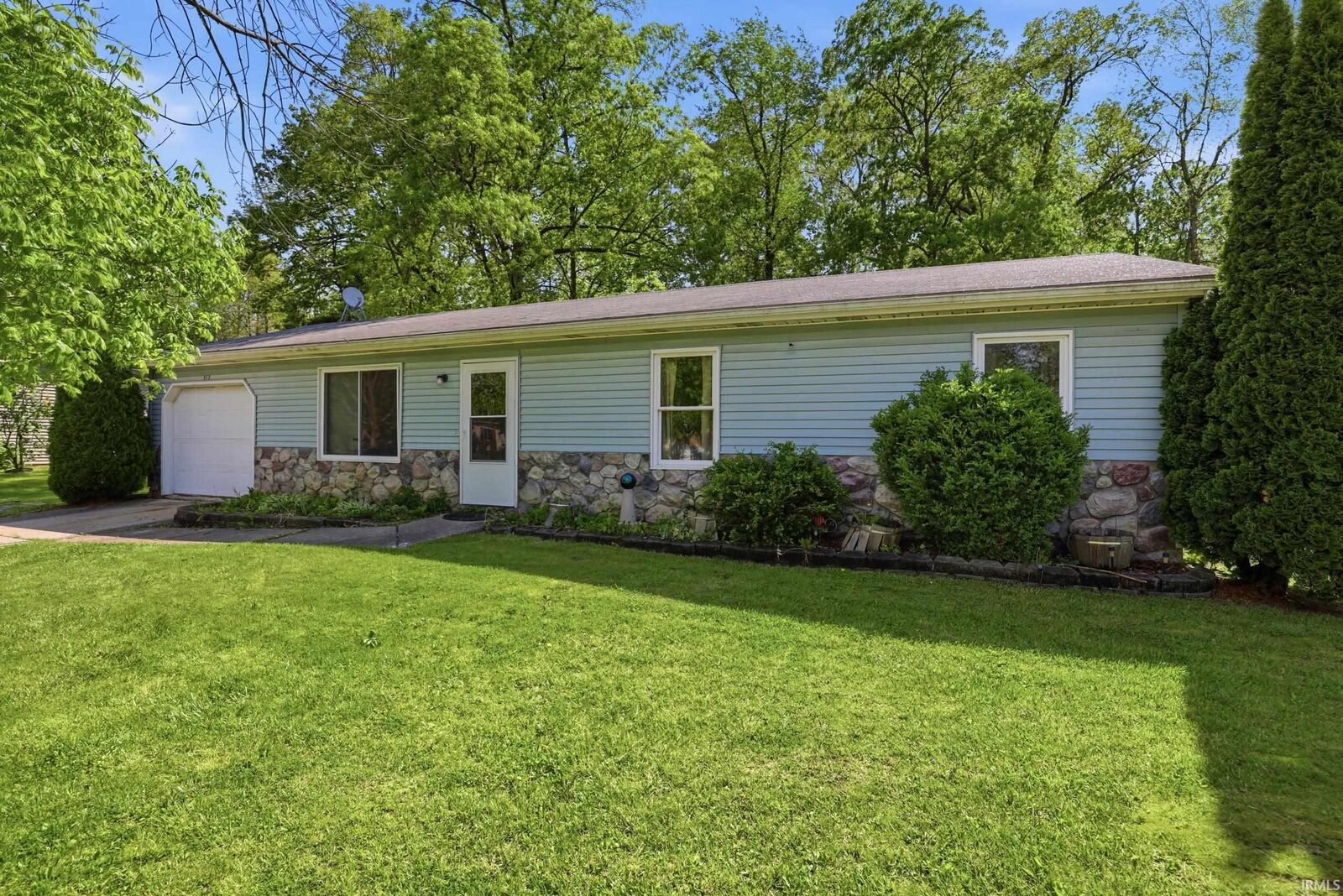 Property Photo:  512 N McKinley Street  IN 46703 