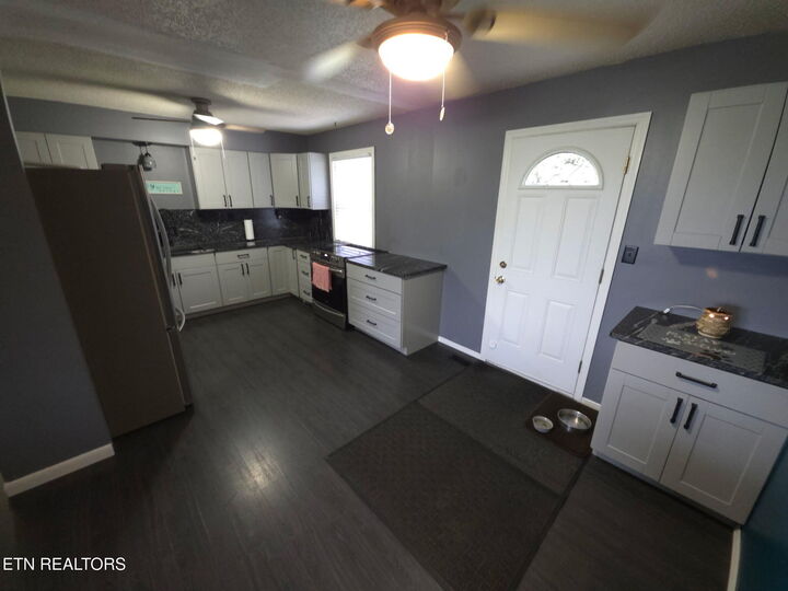 Property Photo:  1120 Lockhart Rd  TN 37760 
