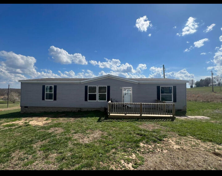 Property Photo:  131 Lawless Lane  KY 42629 