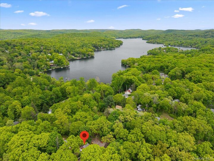 Property Photo:  29 Cedar Ledges  NY 10579 