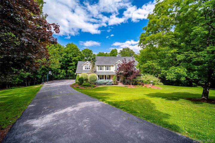 Property Photo:  18 Windmill Court  NY 10950 