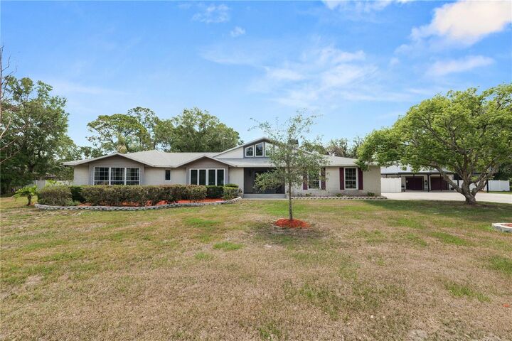 Property Photo: 6230 Forestwood Drive W FL 33811