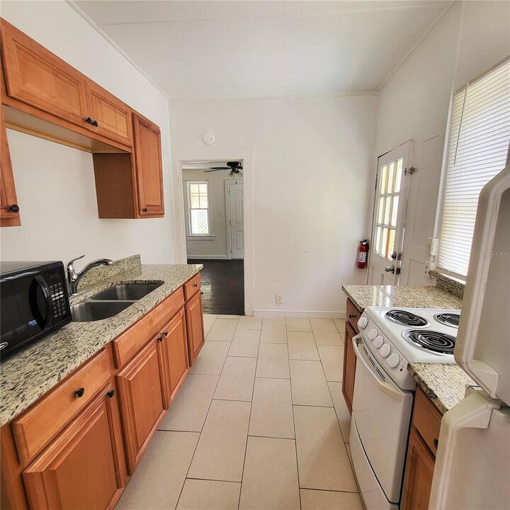 Property Photo:  305 Woodrow Avenue  FL 33770 