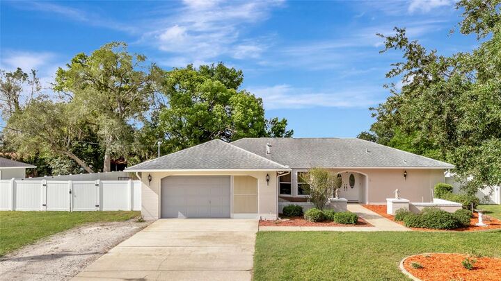 Property Photo:  10412 Avila Street  FL 34608 