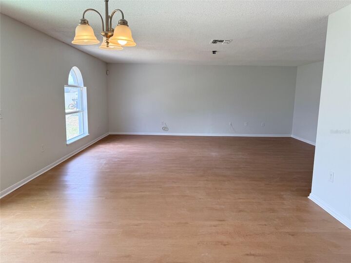 Property Photo: 5871 Windridge Drive FL 33881