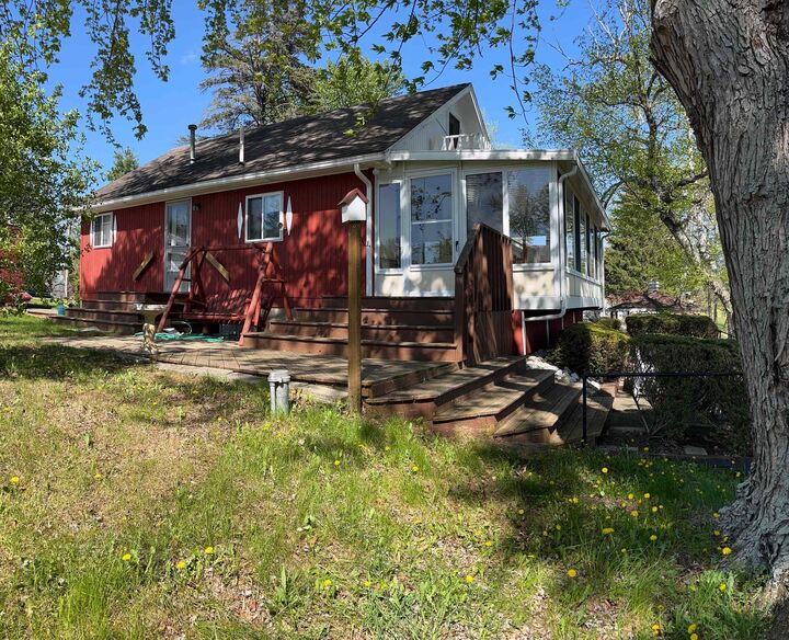 Property Photo:  1219 McKimmy Drive  MI 48612 