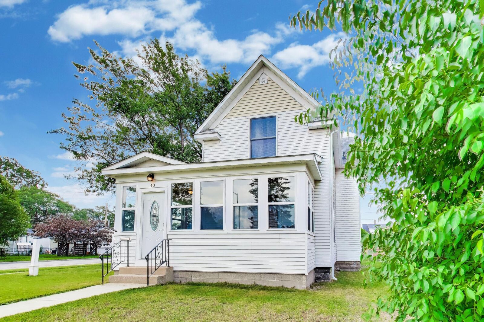 Property Photo: 40 W 18th Street MI 49423