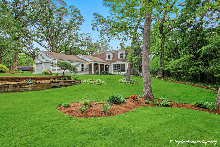 Property Photo: 15 Willet Way IL 60013