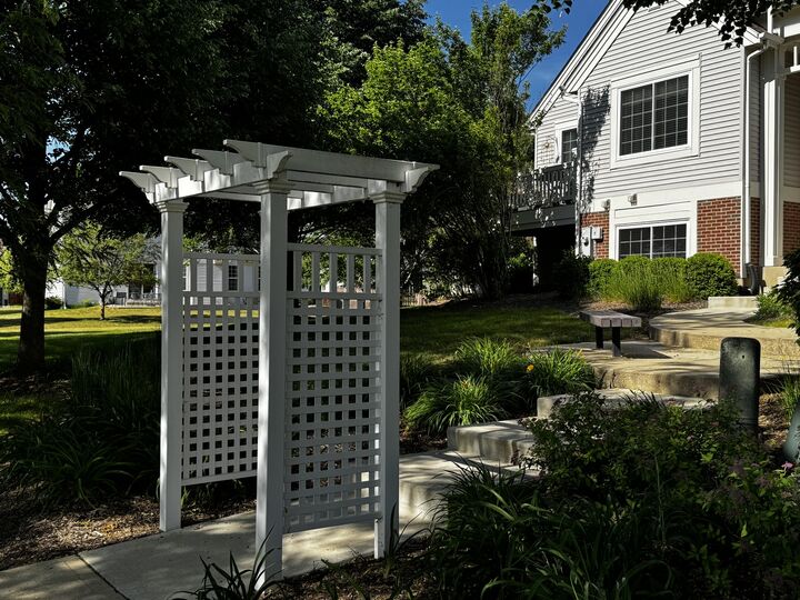 Property Photo: 2506 Hatfield Court 0 IL 60123