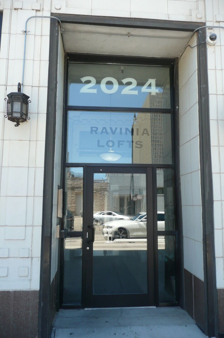 Property Photo:  2024 S Wabash Avenue 504  IL 60616 