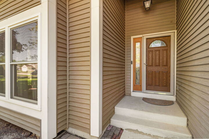 Property Photo:  1003 Wesley Drive  IL 60014 
