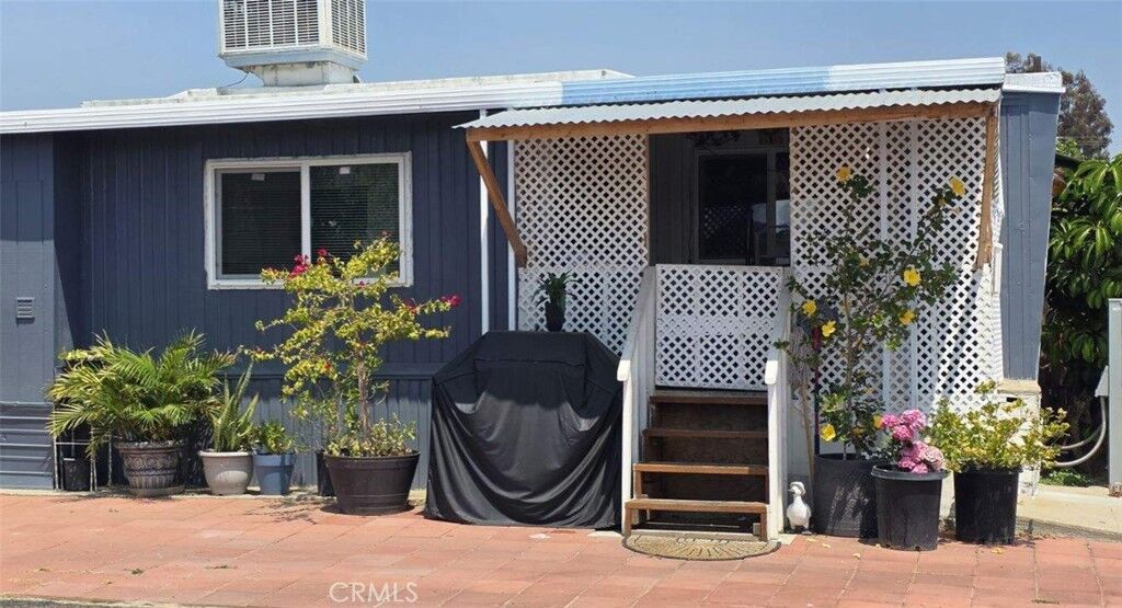 Property Photo:  15325 Ave. Orange Avenue B-29  CA 90723 