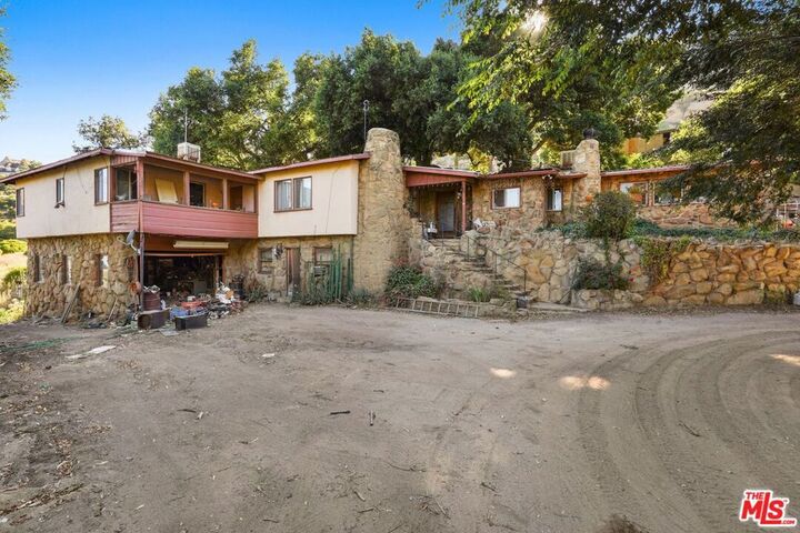 Property Photo:  670 Bryant Drive  CA 91304 
