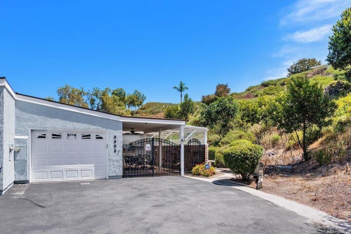 Property Photo: 4402 Shearwater Way CA 92057