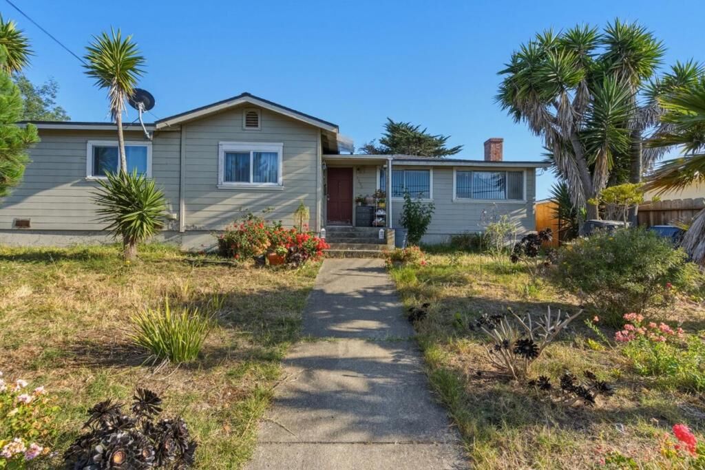 Property Photo:  1192 Elm Avenue  CA 93955 