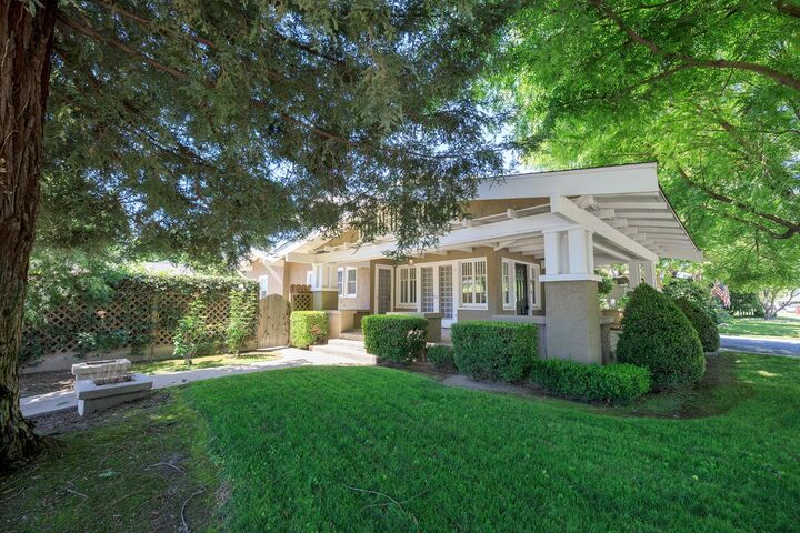 Property Photo: 306 California Avenue CA 95361