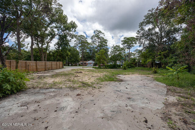 Property Photo: 3724 Hendricks Avenue FL 32207