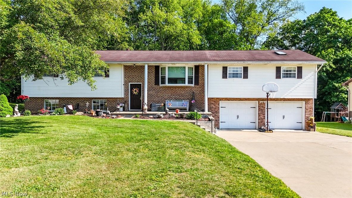 Property Photo:  44 Teri Lane  OH 45742 