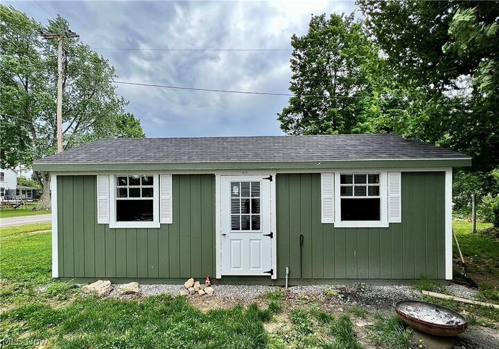 Property Photo:  374 Pearl Street  OH 44431 