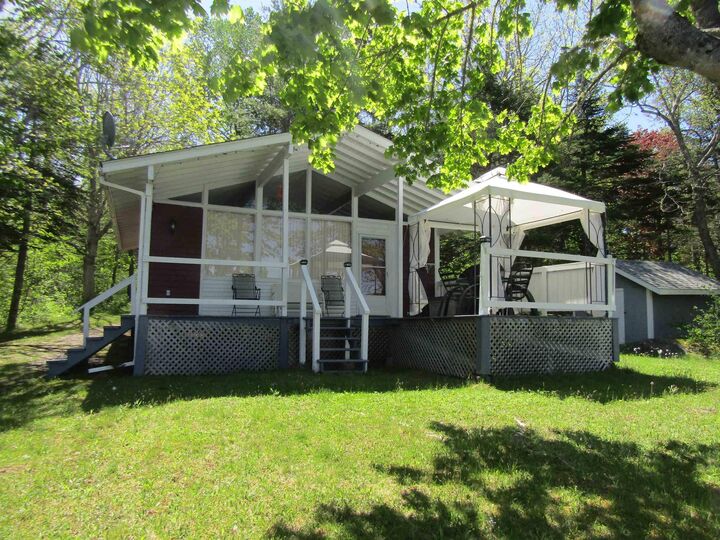 70 Sefferns Lake Drive — photo 1