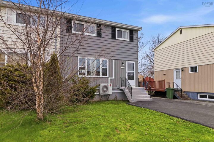 Property Photo:  33 Huntingdon Drive  NS B2V 1V9 