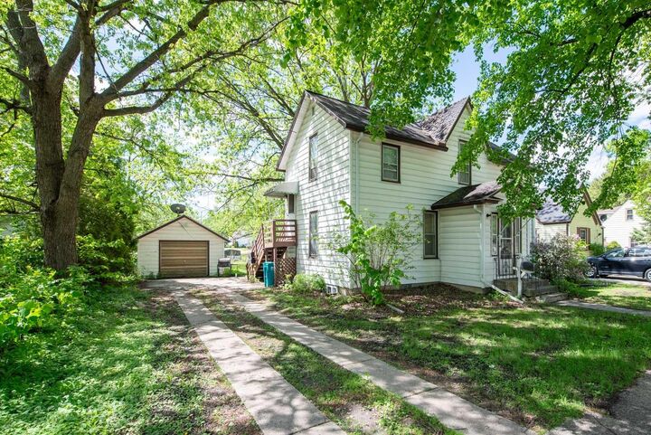 Property Photo:  610 3rd Avenue SE  MN 56093 