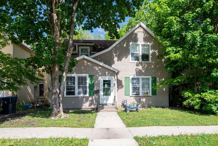 Property Photo:  112 S 5th Street  MN 56001 