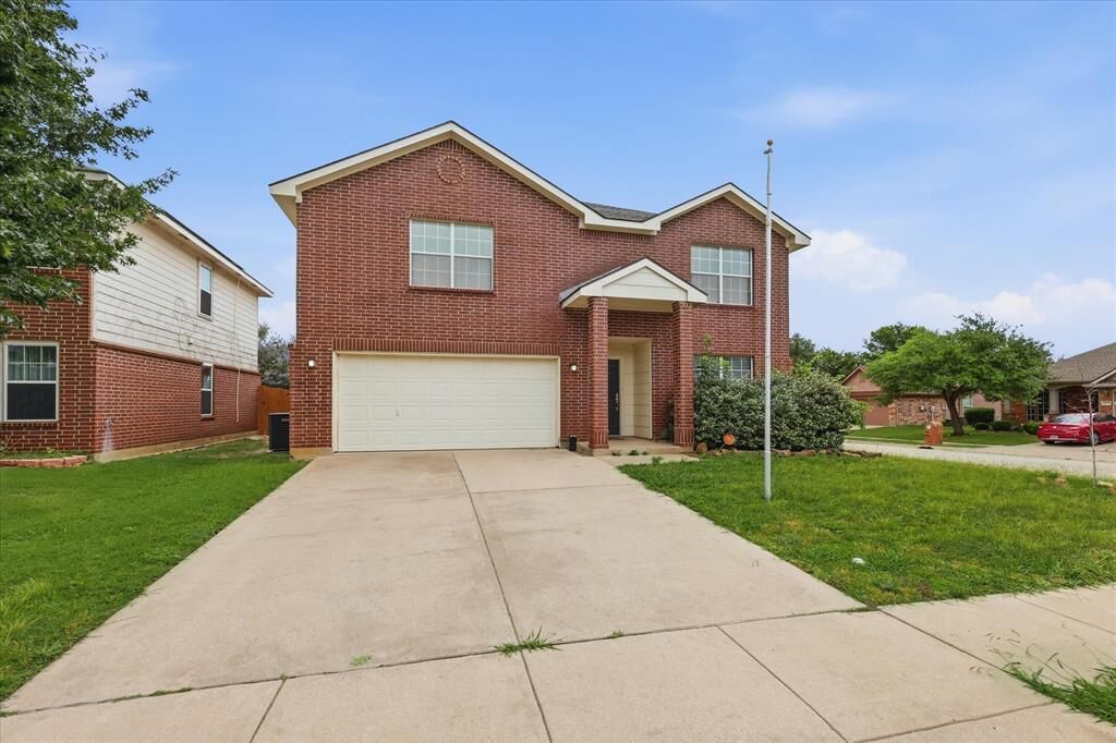 Property Photo:  4957 Thorn Hollow Drive  TX 76244 