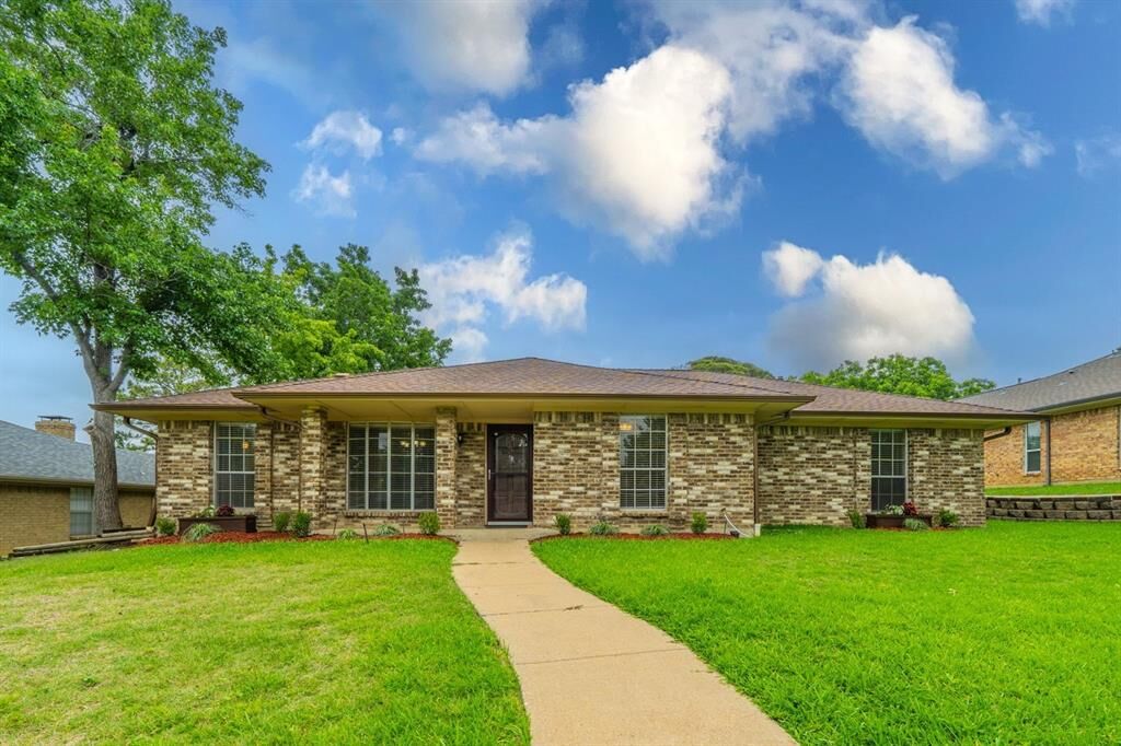 Property Photo:  1605 Brighton Drive  TX 75007 