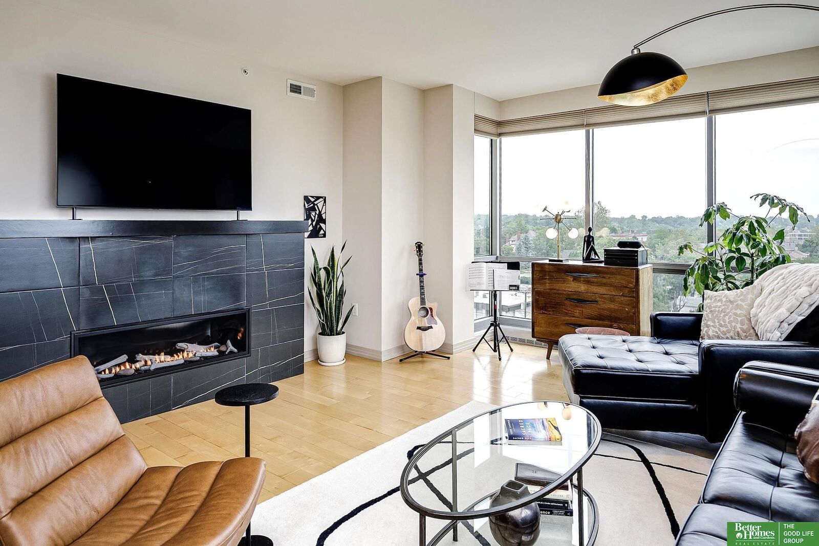 Property Photo: 3201 Dodge Court 5606 NE 68131