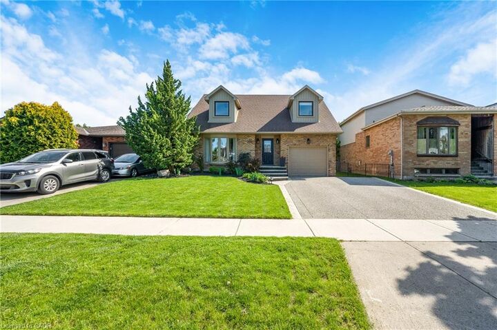 Property Photo:  206 Athenia Drive  ON L8J 1V8 