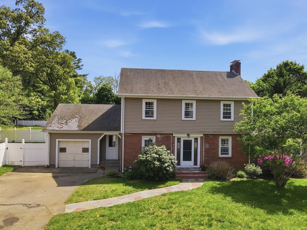 Property Photo:  1 Valley View Rd  MA 01778 