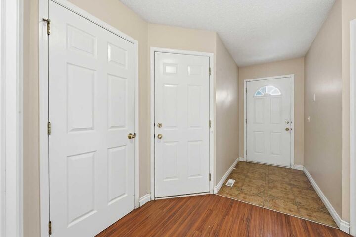 Property Photo:  25 Tararidge Circle NE  AB T3J 3W4 