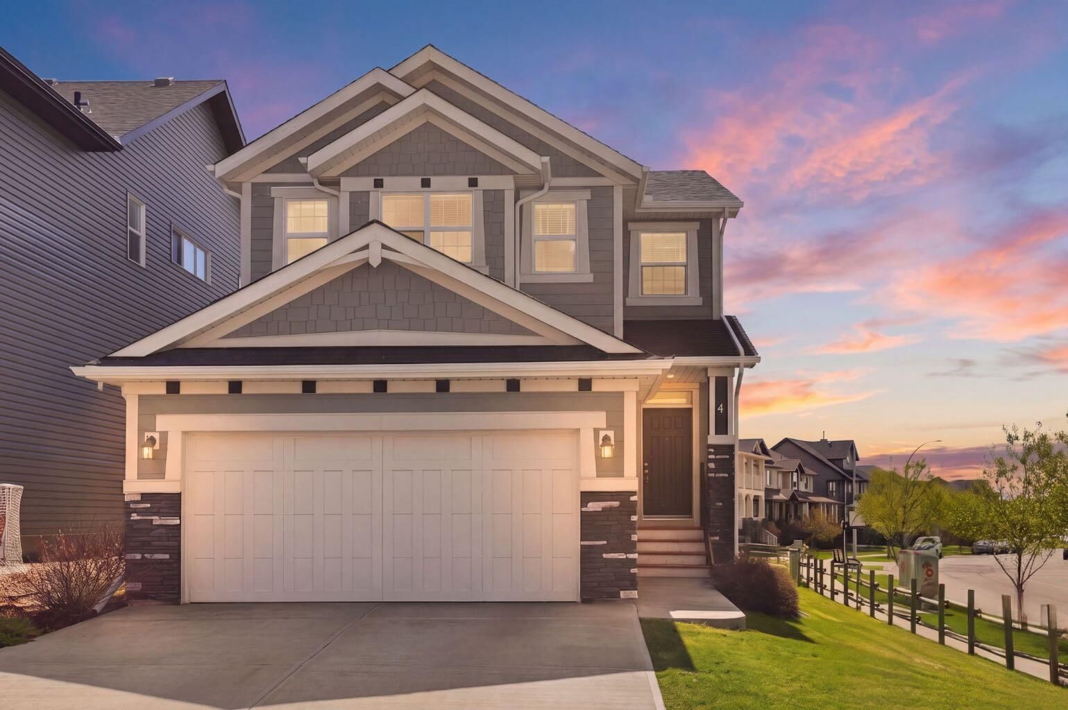 Property Photo:  4 Heritage Terrace  AB T4C 0Y3 