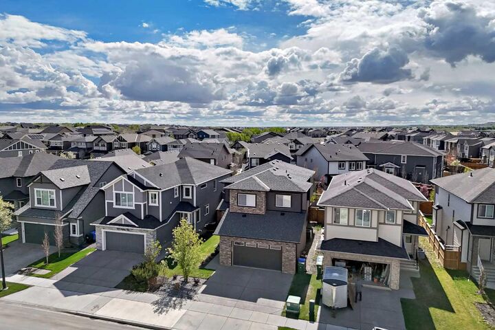 Property Photo: 420 Legacy View SE AB T2X 2G4