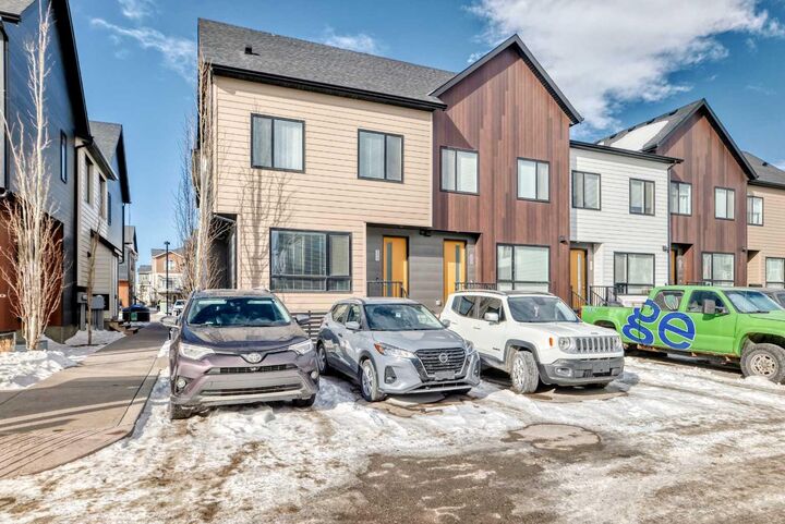 Property Photo:  111 Redstone Crescent NE  AB T3N 1M4 