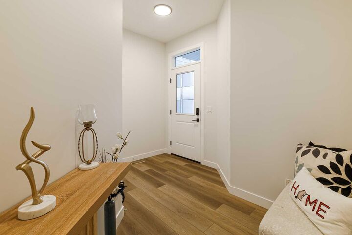 Property Photo: 18 Legacy Reach Park SE AB T2X 5C5