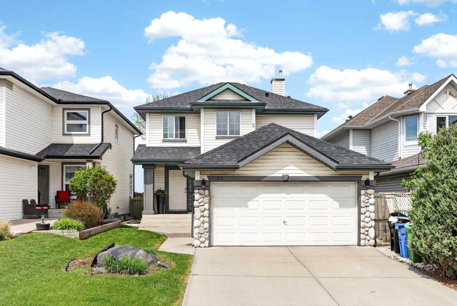 Property Photo:  112 Hidden Ranch Crescent NW  AB T3A 5W3 