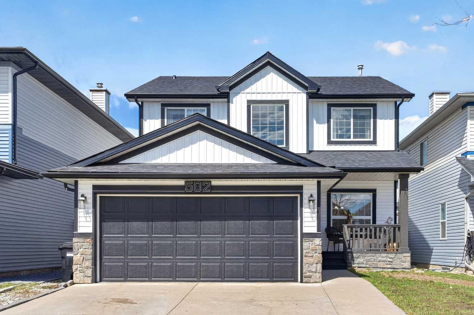 Property Photo: 502 Panamount Boulevard NW AB T3K 5V2