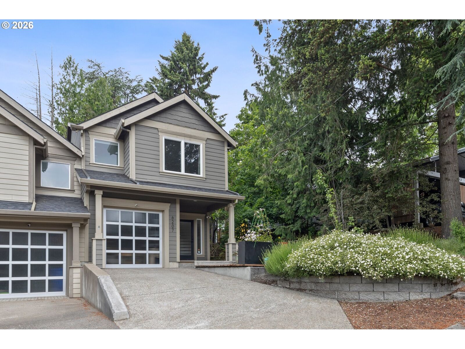 Property Photo: 6207 SW 21st Ave OR 97239